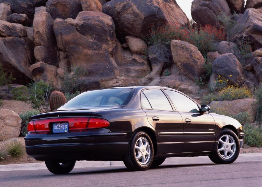  Buick Regal 1998 года  (фото 2 из 17)